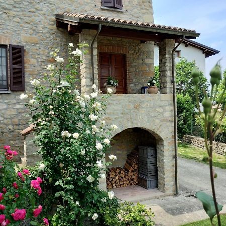 La Pomella Villa Ponte Nizza ภายนอก รูปภาพ