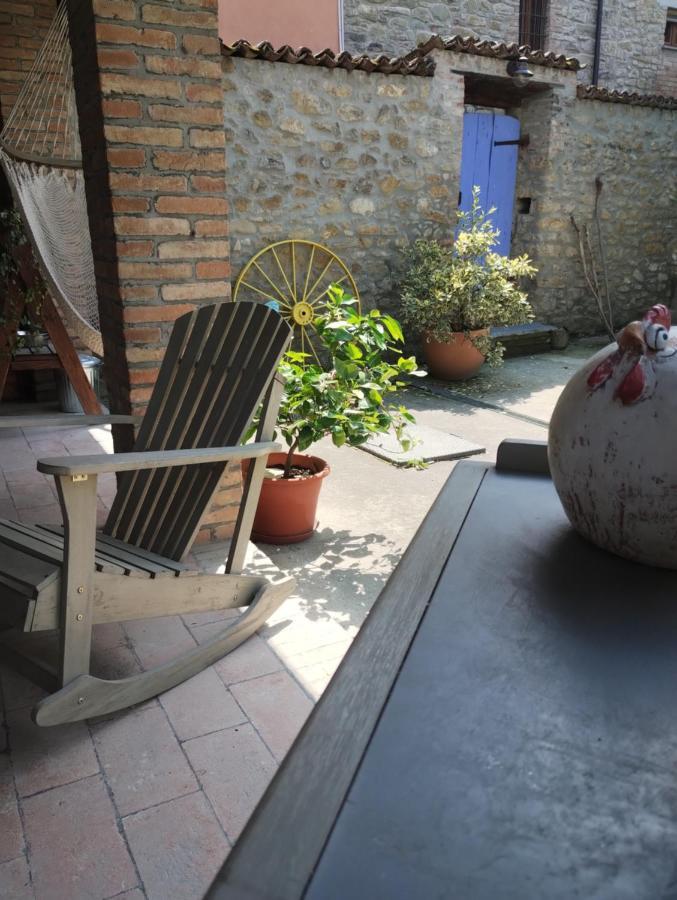 La Pomella Villa Ponte Nizza ภายนอก รูปภาพ