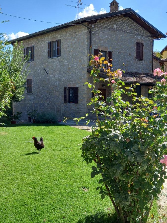 La Pomella Villa Ponte Nizza ภายนอก รูปภาพ