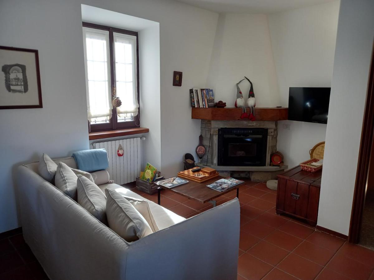 La Pomella Villa Ponte Nizza ภายนอก รูปภาพ