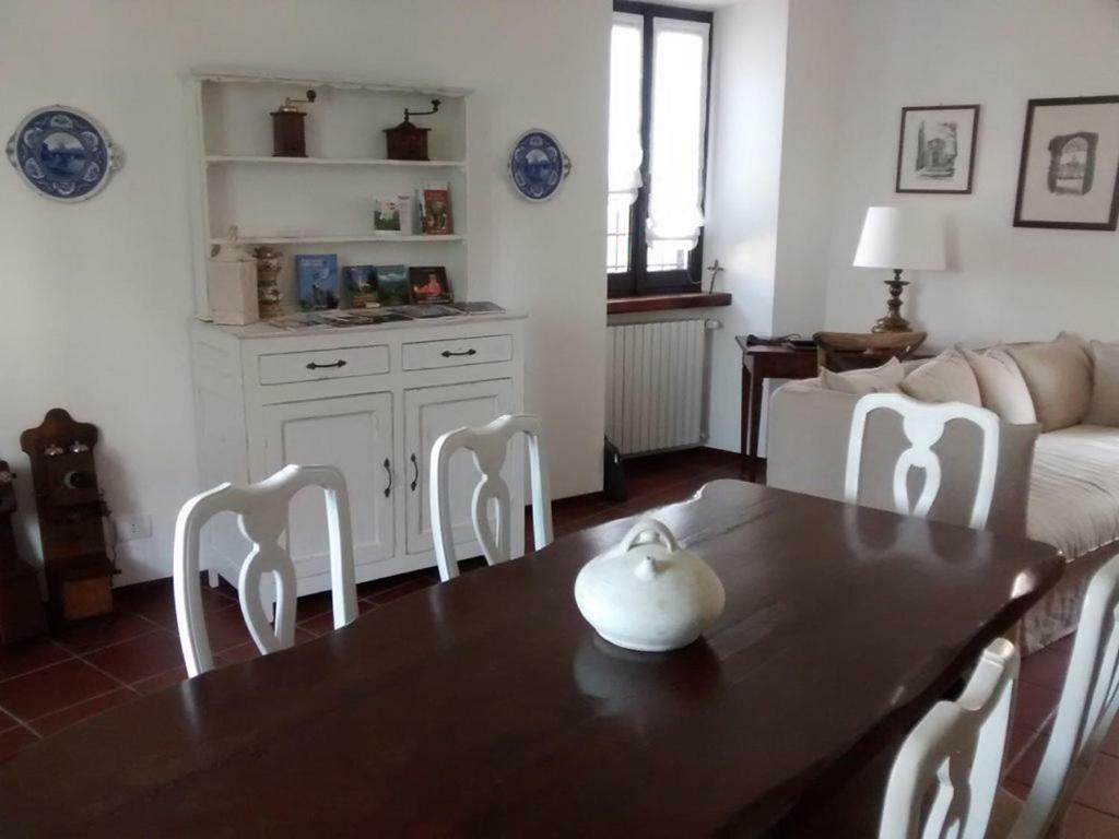 La Pomella Villa Ponte Nizza ภายนอก รูปภาพ