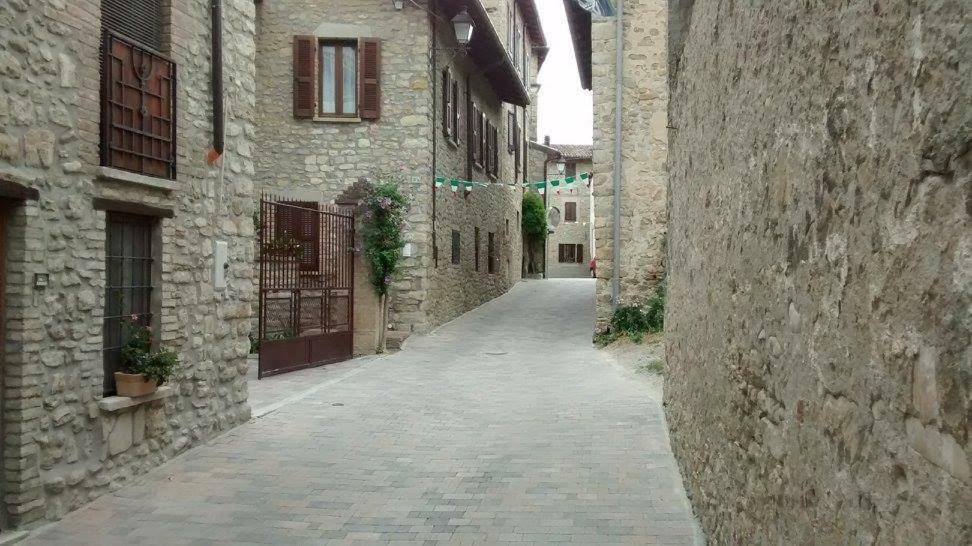 La Pomella Villa Ponte Nizza ภายนอก รูปภาพ